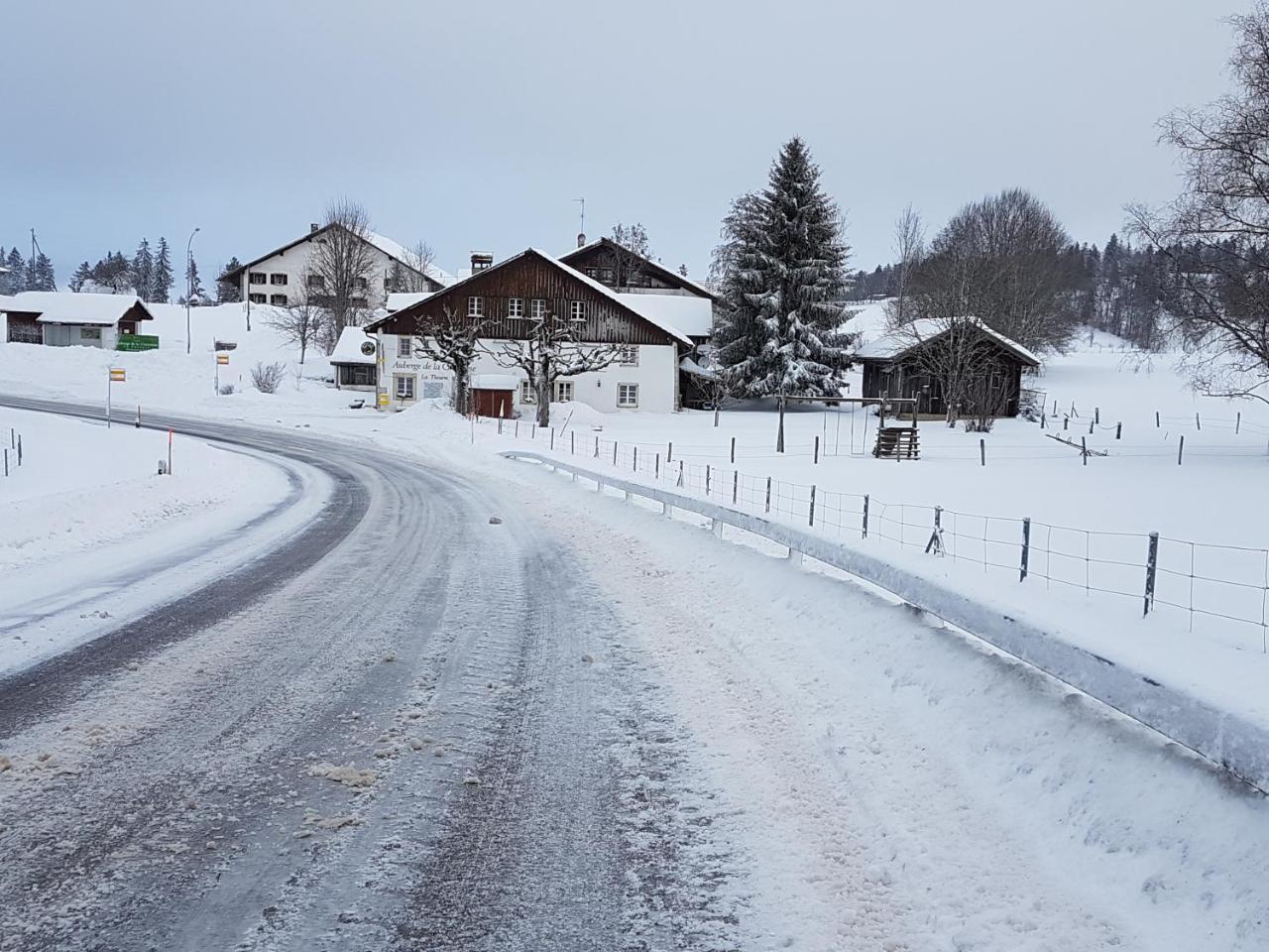 Auberge de la Couronne Saignelégier Extérieur photo